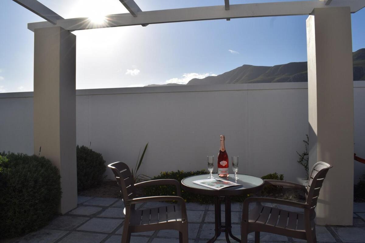 Apartment Providence -tranquil, Neat & Private Hermanus